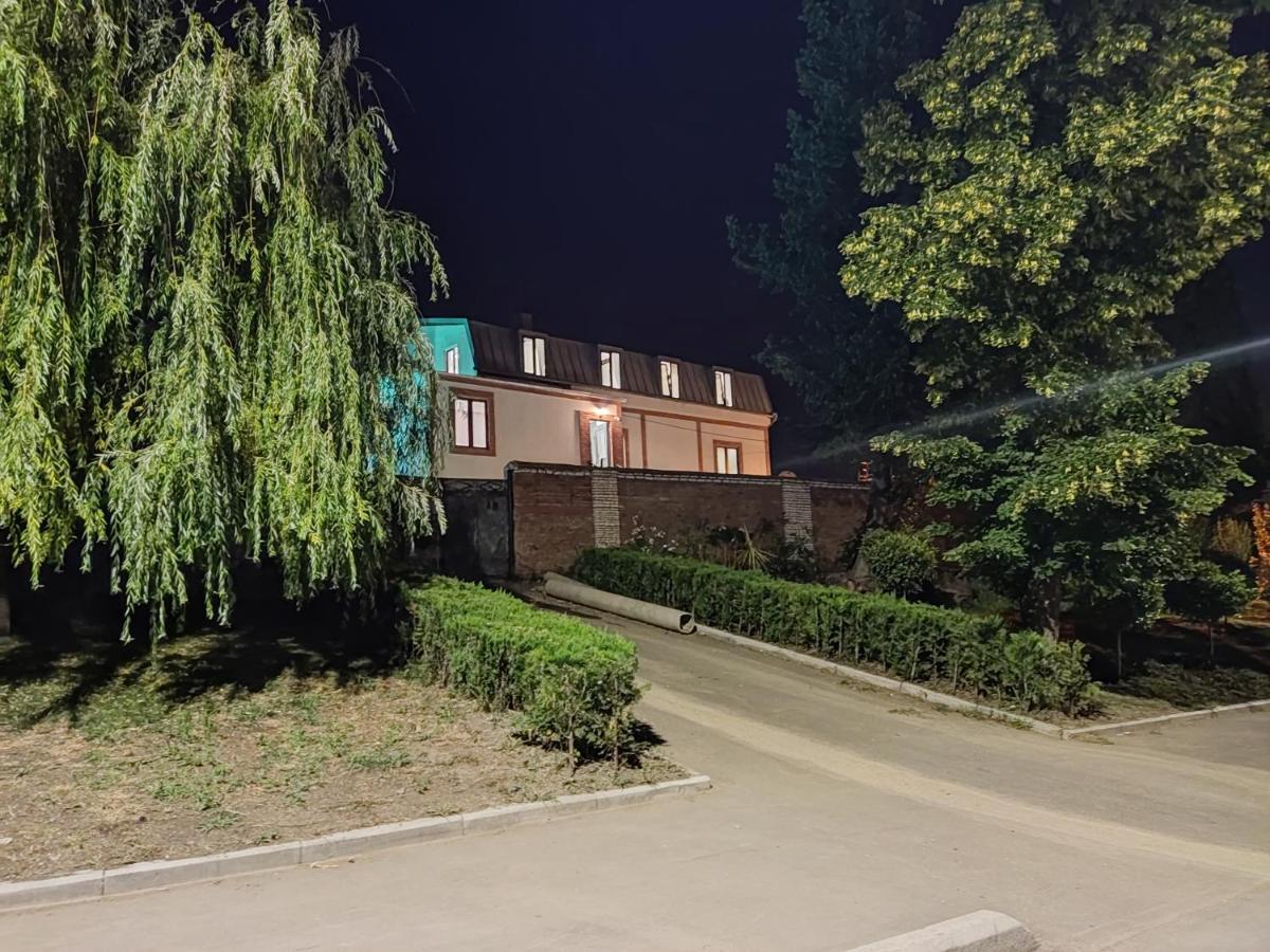 Guest House Spartak Tiflis Exterior foto